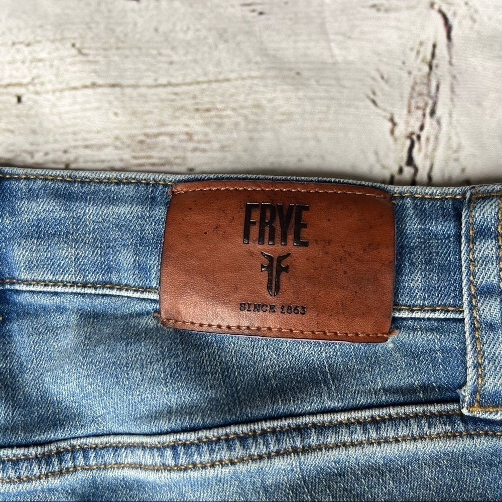 Frye Medium Wash Skinny Jeans Size 10 - Picture 3 of 7